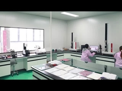 ผนังป้องกันสีสีสว่าง รถยนต์